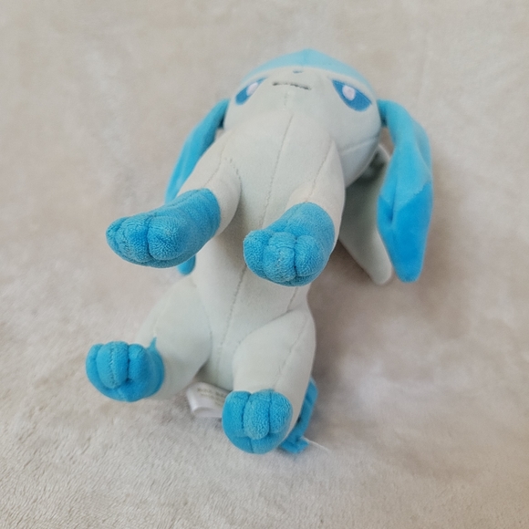 Pokemon Glaceon 7" eeveelution Japan pokemon center Stuffed plush toy - Picture 4 of 8
